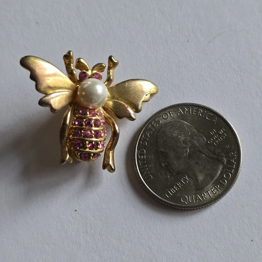 Vintage Bee Brooch Bumble Pink Rhinestones Faux Pearl Gold Tone bug